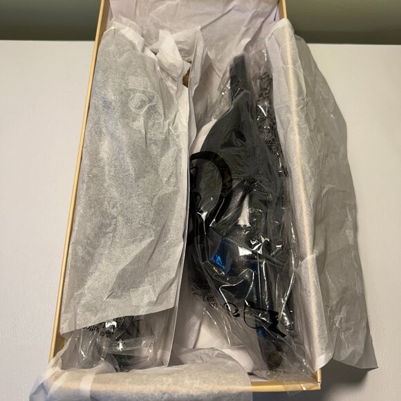 Michael Kors Elena Flat Slide - Picture 11 of 12